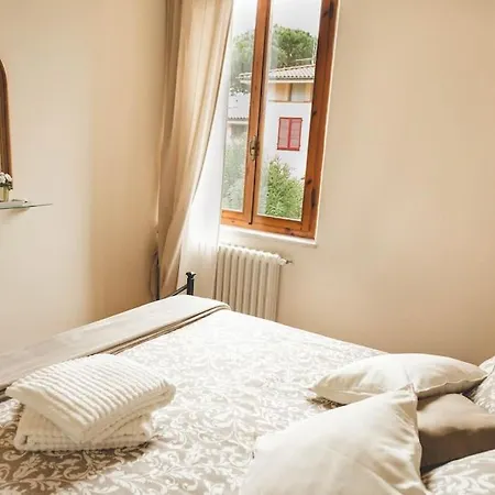Casa La Lilla * Cascina (Pisa)