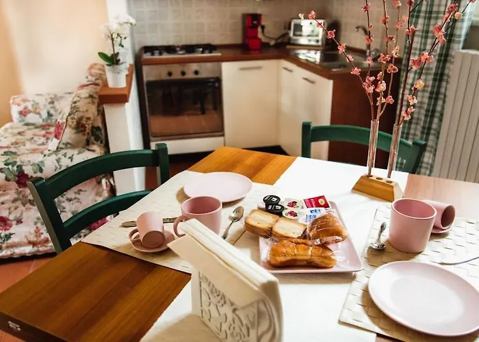 Casa La Lilla * Cascina (Pisa)