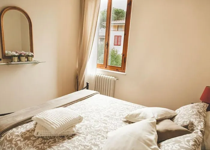 Casa La Lilla * Cascina (Pisa)